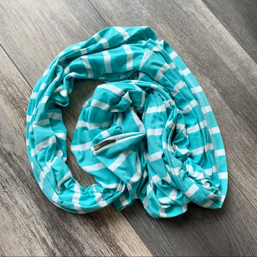 Itzy Ritzy Infinity Scarf Nursing & Car seat Cover Stretchy